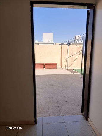 Al Yarmouk, Rooms for Rent, SAR 2000/month,  Furnished,  Spacious Room With Separate Entrance & Roof Access &ndash; Al Yarmouk
