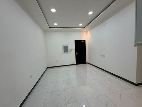 Tubli, Apartments, Flats, Houses & Villas, BHD 230/year,  1 BR,  Gorgeous Semi  Furnished 1 Bhk 200 At Tubli Near Near Romansiah (we One Mart)