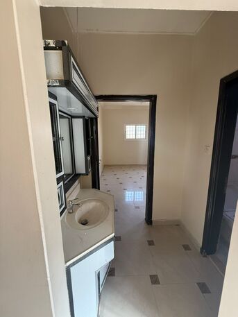 Riyadh, Apartments, Flats, Houses & Villas, SAR 25000/year,  4 BR,  First Floor Apartment For Rent In Riyadh, Al-Azdehar District