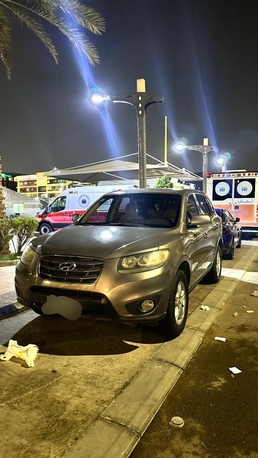 Jeddah, Vehicles, Cars & Trucks , SAR 23000,  Hyundai Santa Fe Sport,  2012,  Automatic,  200000 KM,