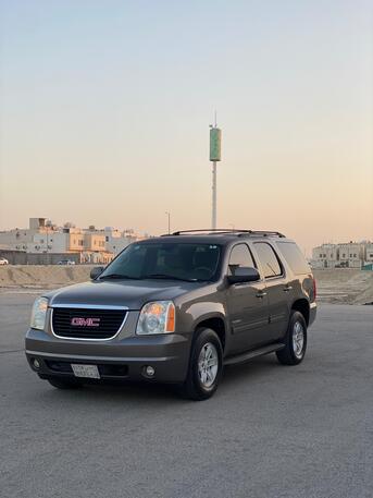 Dammam, Vehicles, Cars & Trucks , SAR 35,  2013,  2013,  Automatic,  480000 KM,  For Sale:  Yukon, Very Clean