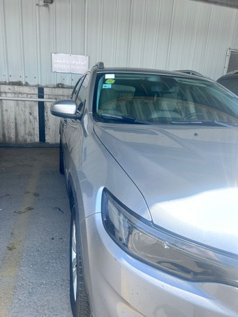 Al Khobar Al Shamalia, Vehicles, Cars & Trucks , SAR 45000,  Keep Cherokee,  1019,  Automatic,  115000 KM,  Well Maintained Jeep Cherokee 2019 Model