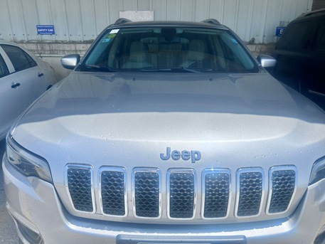 Al Khobar Al Shamalia, Vehicles, Cars & Trucks , SAR 45000,  Keep Cherokee,  1019,  Automatic,  115000 KM,  Well Maintained Jeep Cherokee 2019 Model