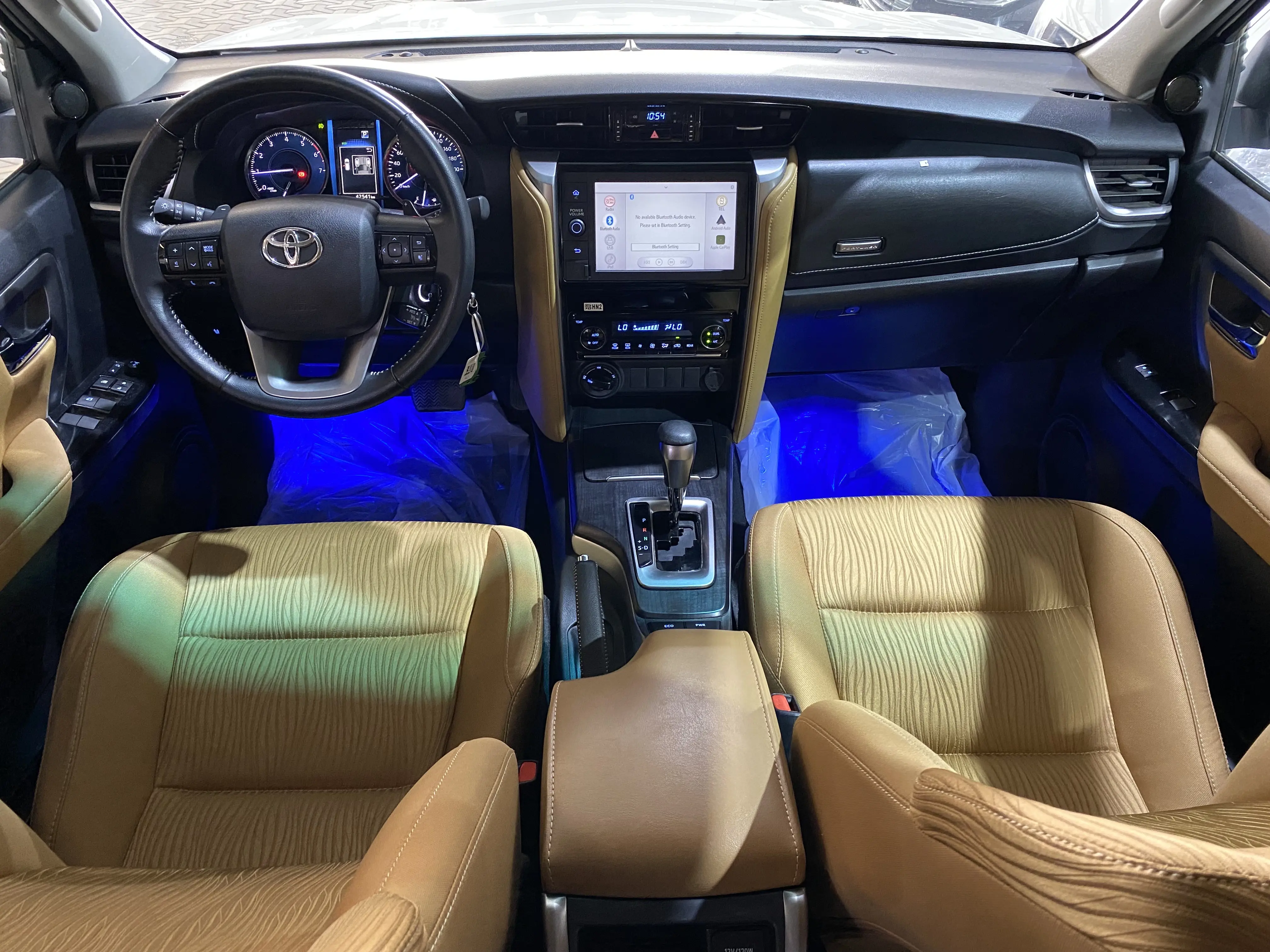 Riyadh, Vehicles, Cars & Trucks , SAR 127746,  Toyota Fortuner VX1,  2023,  Automatic,  42541 KM,  /Tamara Instalment Plans Are Available For Saudis And Residents.
