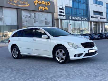 Manama, Vehicles, Cars & Trucks , BHD 1500,  MERCEDES R350,  2010,  Automatic,  359400 KM,  Mercedes Benz R-350  (White)
