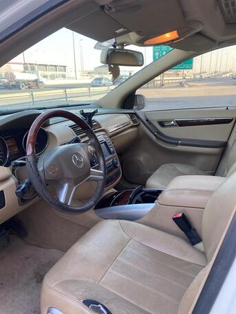 Manama, Vehicles, Cars & Trucks , BHD 1500,  MERCEDES R350,  2010,  Automatic,  359400 KM,  Mercedes Benz R-350  (White)