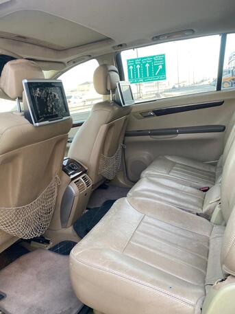 Manama, Vehicles, Cars & Trucks , BHD 1500,  MERCEDES R350,  2010,  Automatic,  359400 KM,  Mercedes Benz R-350  (White)