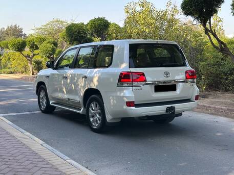 Manama, Vehicles, Cars & Trucks , BHD 17600,  Toyota Land Cruiser,  2021,  Automatic,  169000 KM,   GXR V6  MODEL WITH WELL-MAINTAINED CAR