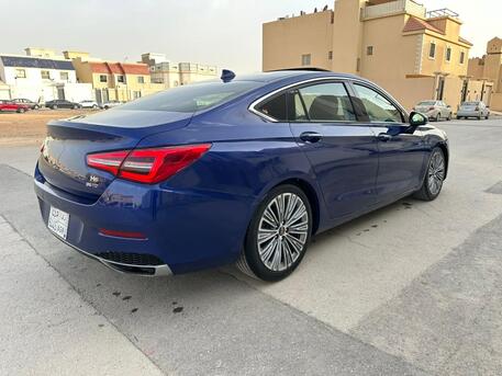 Riyadh, Vehicles, Cars & Trucks , SAR 45000,  Hongqi H5,  2022,  Automatic,  105000 KM,    Fully Loaded With Panorama Sunroof For Sales