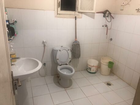 Jeddah, Bedspace For Rent, SAR 450/month,  Need A Roommate
