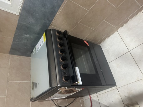 Riyadh, Appliances, SAR 550,  Almost NEW Toshiba Cooking Range Oven (Gas) For Sale