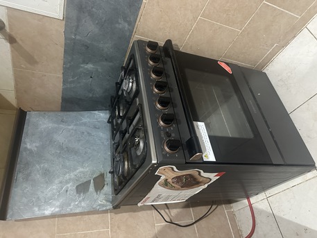 Riyadh, Appliances, SAR 550,  Almost NEW Toshiba Cooking Range Oven (Gas) For Sale