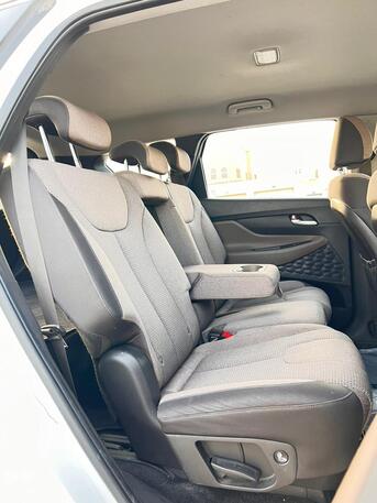Riyadh, Vehicles, Cars & Trucks , SAR 79000,  HYUNDAI SANTAFE  V4  2.5 CC,  2023,  Automatic,  81000 KM,  MID OPTION