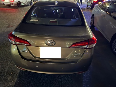Al Faisaliyah, Vehicles, Cars & Trucks , SAR 35000,  Toyota Yaris,  2020,  Automatic,  99490 KM,   - Model , Golden Color, Odometer=99,490km