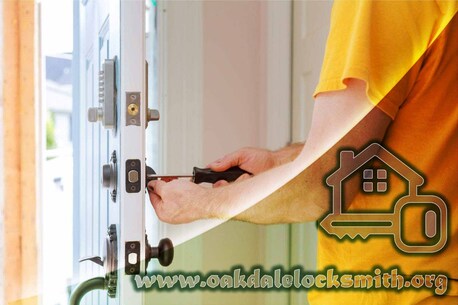 New York, Security, Oakdale Locksmith Assistance