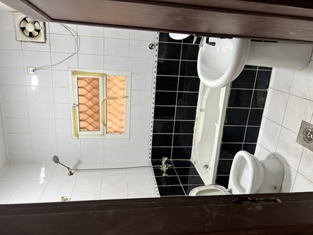 Al Rabwah, Apartments, Flats, Houses & Villas, 1bhk Studio Flat Villa Portion Near Malaz Yearly 22k