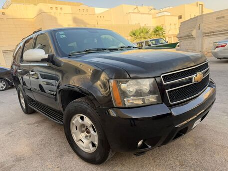 Riyadh, Vehicles, Cars & Trucks , SAR 23500,  Chevrolet Tahoe,  2007,  Automatic,  427000 KM,  For Sale:  , Black Color, In Excellent Condition.