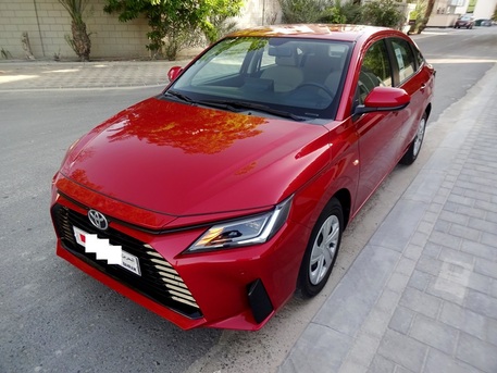Zinj, Vehicles, Cars & Trucks , BHD 11,  Toyota Yaris,  2024,  Automatic,  28000 KM,  First Owner, Under Agency Warranty - Urgent Sale