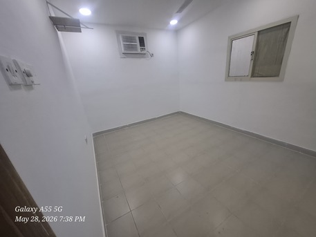 Zinj, Apartments, Flats, Houses & Villas, BHD 135/month,  1 BR,  Family Only One Bed Room Flat Including EWA