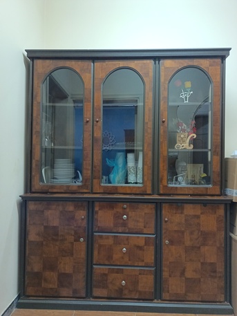 Al Faisaliyah, Furniture, SAR 475,  Wooden Crockery Cabinet