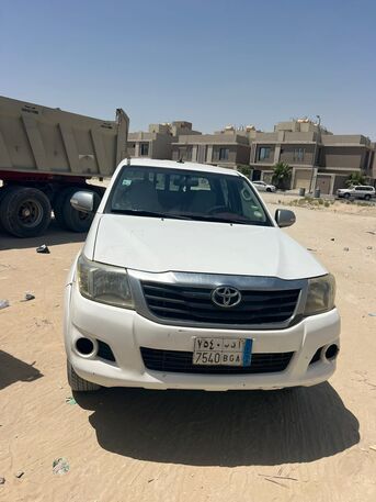 Dammam, Vehicles, Cars & Trucks , SAR 34000,  Toyota Hilux,  2012,  Automatic,  340000 KM,   Double Cabin For Sale