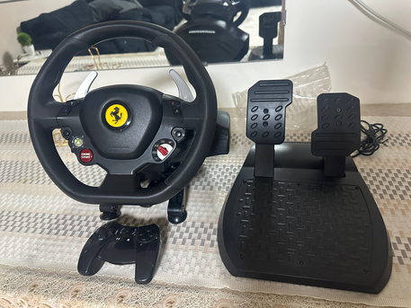 Al Malaz, Video Games, SAR 500,  X Box / Stearing / Game