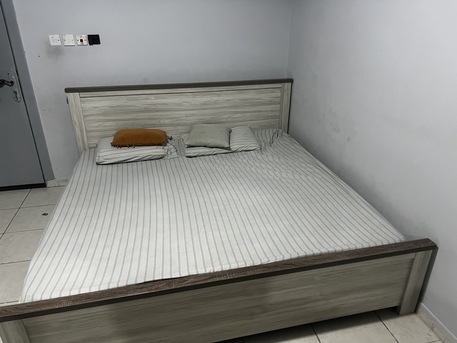 Riyadh, Air Conditioners, SAR 450,  Urgent Sale Of House Hold Items 3 AC , Bed Set , Dinning Table , Kitchen Cabinet , Sofa ,