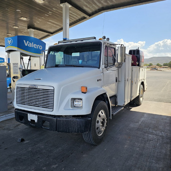New York, Business, 24/7 Service Center | Truck Repair Shop | RV Repair Shop La Luz