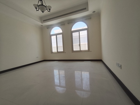 Segaya, Apartments, Flats, Houses & Villas, BHD 1500/year,  5 BR,  Gorgeous Un Furnished 5 Bhk Villa