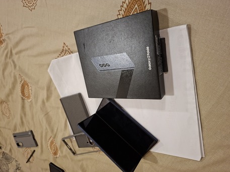 Riyadh, Mobile Phones, SAR 3100,  Z Fold 6 256 12 Gb Ram