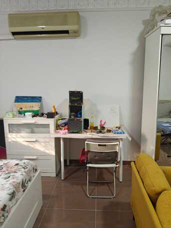 Riyadh, Housing Exchanges, SAR 26000/year,  1 BR,  45 Sq. Meter,  House For Rent 26 K Yearly In Malaz Area Plus House Items With 14000 Sar