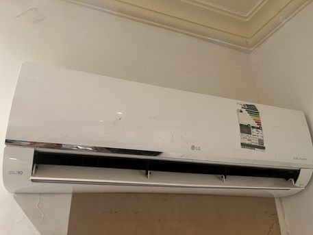 Riyadh, Air Conditioners, SAR 2000,  Washing Machine , Air Conditioner Split Dual Inverter & Refrigerator
