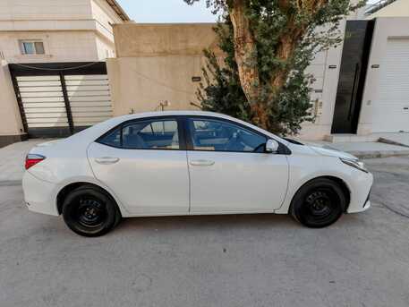 Riyadh, Vehicles, Cars & Trucks , SAR 42000,  Toyota Corolla,  2018,  Automatic,  236000 KM,    White Colour