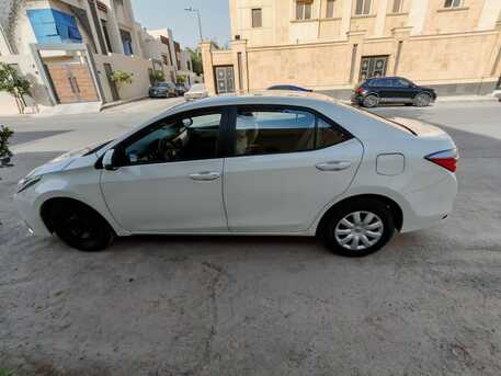 Riyadh, Vehicles, Cars & Trucks , SAR 42000,  Toyota Corolla,  2018,  Automatic,  236000 KM,    White Colour