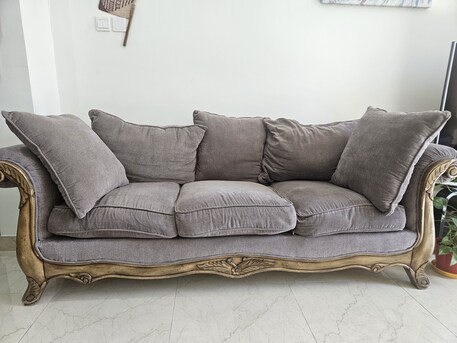 Umm Al Hassam, Furniture, BHD 30,  Cozy Sofa In Excellent Condition