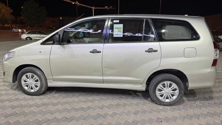 Riyadh, Vehicles, Cars & Trucks , SAR 38500,  TOYOTA INNOVA 2.7,  2013,  Automatic,  198000 KM,  7 SEATER ORIGINAL CONDITION  4