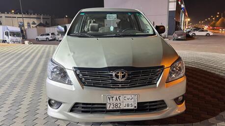 Riyadh, Vehicles, Cars & Trucks , SAR 38500,  TOYOTA INNOVA 2.7,  2013,  Automatic,  198000 KM,  7 SEATER ORIGINAL CONDITION  5
