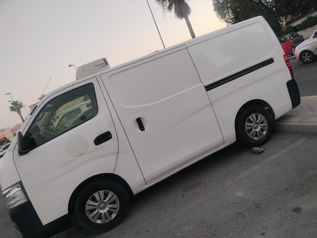Manama, Vehicles, Cars & Trucks , Nissan NV3500,  2016,  Manual,  268000 KM,   Nissan Urvan