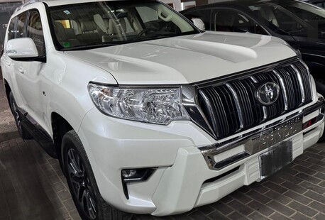 Riyadh, Vehicles, Cars & Trucks , SAR 165000,  TOYOTA PRADO,  2023,  Automatic,  45000 KM,  FULL OPTION 6 CYLENDER TXL 2 SUN ROOF 1