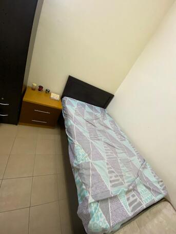 Muharraq, Furniture, BHD 65,  Queen Size Bed & 2 Side Tables - Negotiable