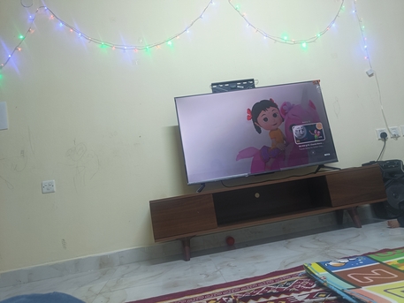 Al Malaz, Household Items, SAR 1100,  TCL QLED 4K Smart TV Pro
