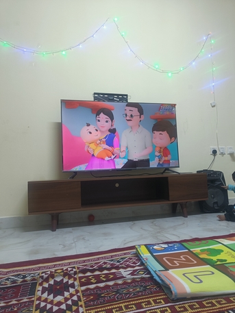 Al Malaz, Household Items, SAR 1100,  TCL QLED 4K Smart TV Pro