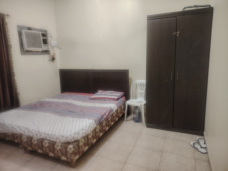 Al Khobar Al Shamalia, Rooms for Rent, SAR 1000/month,  Furnished,  One Furnished Room Available For Single Executive  Person.