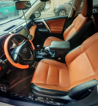 Khobar, Vehicles, Cars & Trucks , SAR 68000,  Toyota RAV4,  2018,  Automatic,  200000 KM,    Full Option Slightly Negotiable