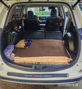 Khobar, Vehicles, Cars & Trucks , SAR 68000,  Toyota RAV4,  2018,  Automatic,  200000 KM,    Full Option Slightly Negotiable