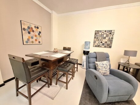 Juffair, Apartments, Flats, Houses & Villas, BHD 330/month,  Furnished,  2 BR,  Stunning | Modern Interior | Balcony | Family Building | Facilities | Near Oasis Mall
