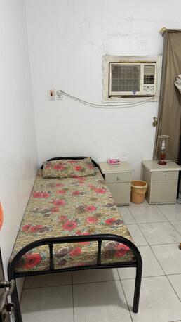 Al Khobar Al Shamalia, Rooms for Rent, SAR 1000/month,  Furnished,  One One Room Available For Bachelor.