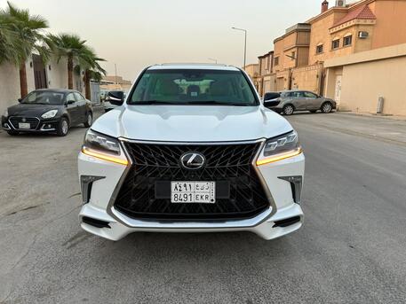 Riyadh, Vehicles, Cars & Trucks , SAR 375000,  Lexus LX 570 S,  2020,  Automatic,  50000 KM,    Fully Loaded With Sunroof N 4x4 1st Owner Accident Free Car For Sales