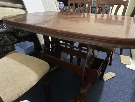 Riyadh, Furniture, SAR 350,  Dining Table And 4 Chairs, Batha Contact Wp 0595598360
