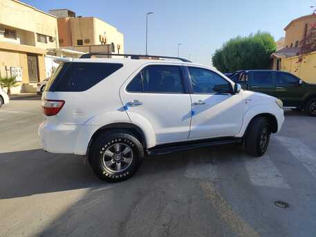 Riyadh, Vehicles, Cars & Trucks , SAR 32000,  Toyota Fortuner 2009,  2009,  Automatic,  368000 KM,  Toyota Fortuner For Sale